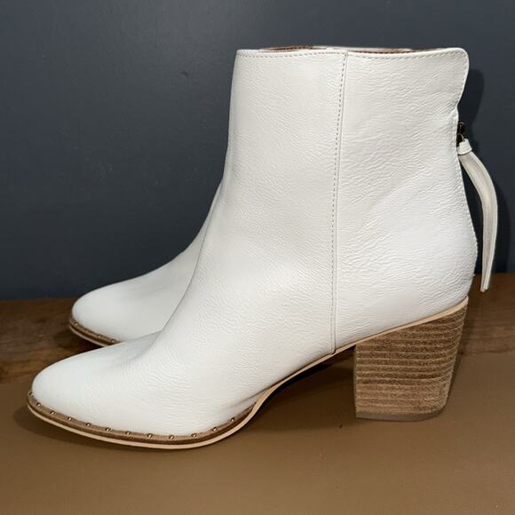 BEAST FASHION size 10 white 3” faux leather Weslee heeled ankle boot zip up back - Picture 7 of 13
